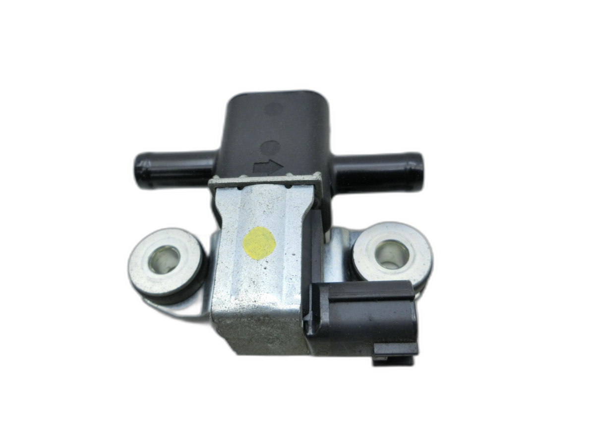 Infiniti M Q70 Y51 M35h Hybrid 3,5 225KW Unterdruckventil Magnetventil  - Bild 1