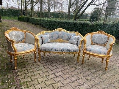 Elegant 1900s French Louis XVI Corbeille Sofa Set   Gold Leaf & Silk Upholstery