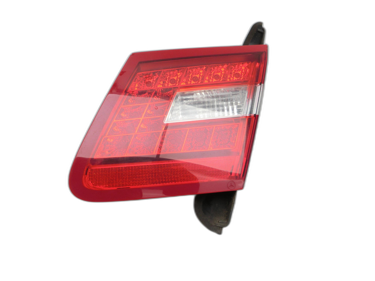 Luz Trasera Piloto posterior para Tapaaleta interior derecha Mercedes A207 E250 10-13 - Bild 1
