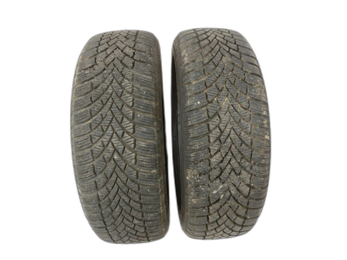 Toyota Yaris XP9 09-11 2x Reifen Winterreifen Bridgstone 185/60R15 88T 6.0-6.7mm  - Bild 1