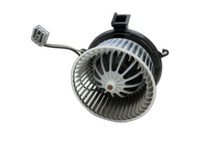 Opel Zafira C 11-16 Gebläsemotor Lüftermotor Heizungsgebläse Opel Zafira C 11-16 25.07.2012 gebraucht Vorschau 1