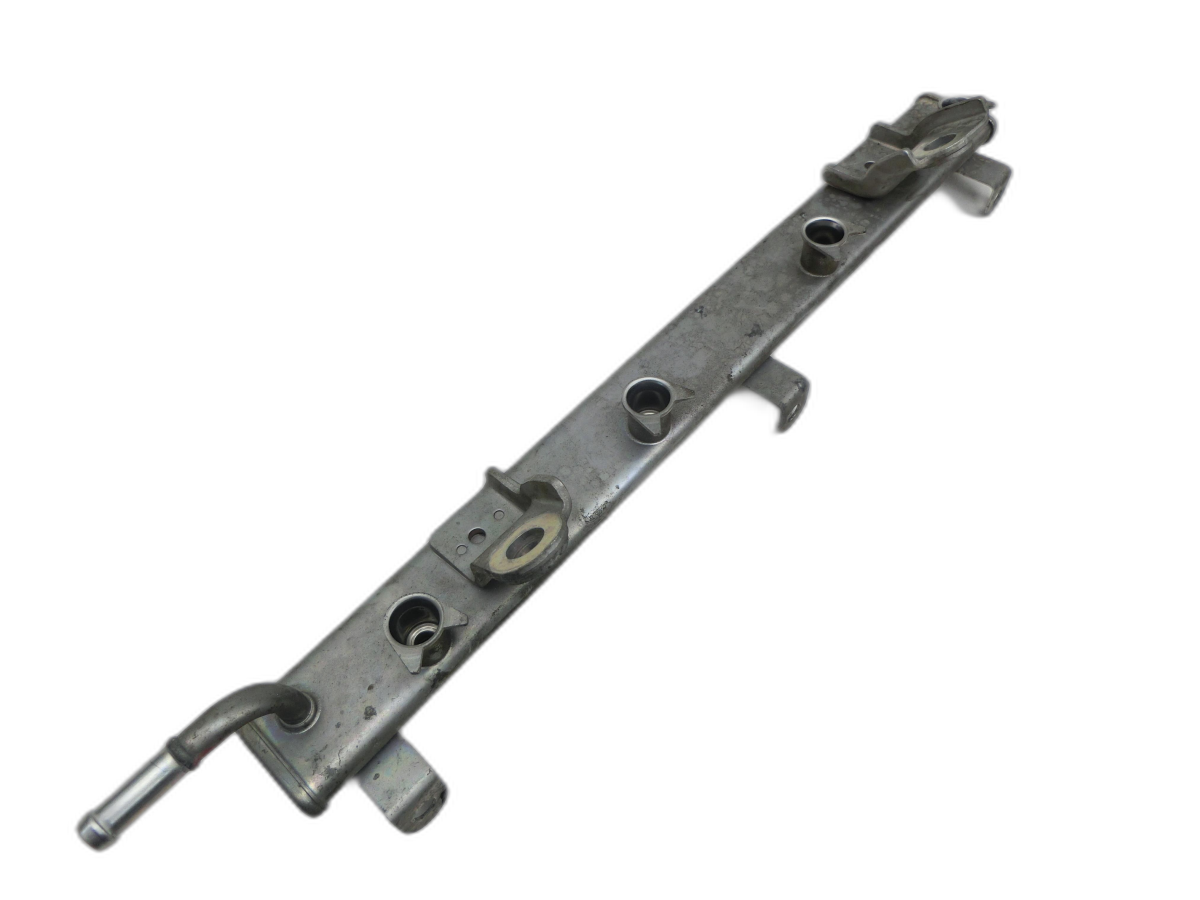 Suzuki SX4 GY EY 06-09 1,5 73KW Einspritzleiste Düsenstock für Einspritzanlage  - Bild 1