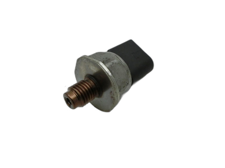 Mercedes W212 E200 13-16 CDI  2,2 100KW Kraftstoffsensor Drucksensor Hochdruck  - Bild 1