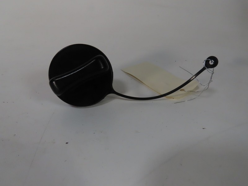 Bouchon Reservoir A Carburant Nissan Qashqai Ii Suv (J11, J11_) 172515xb0a 2012