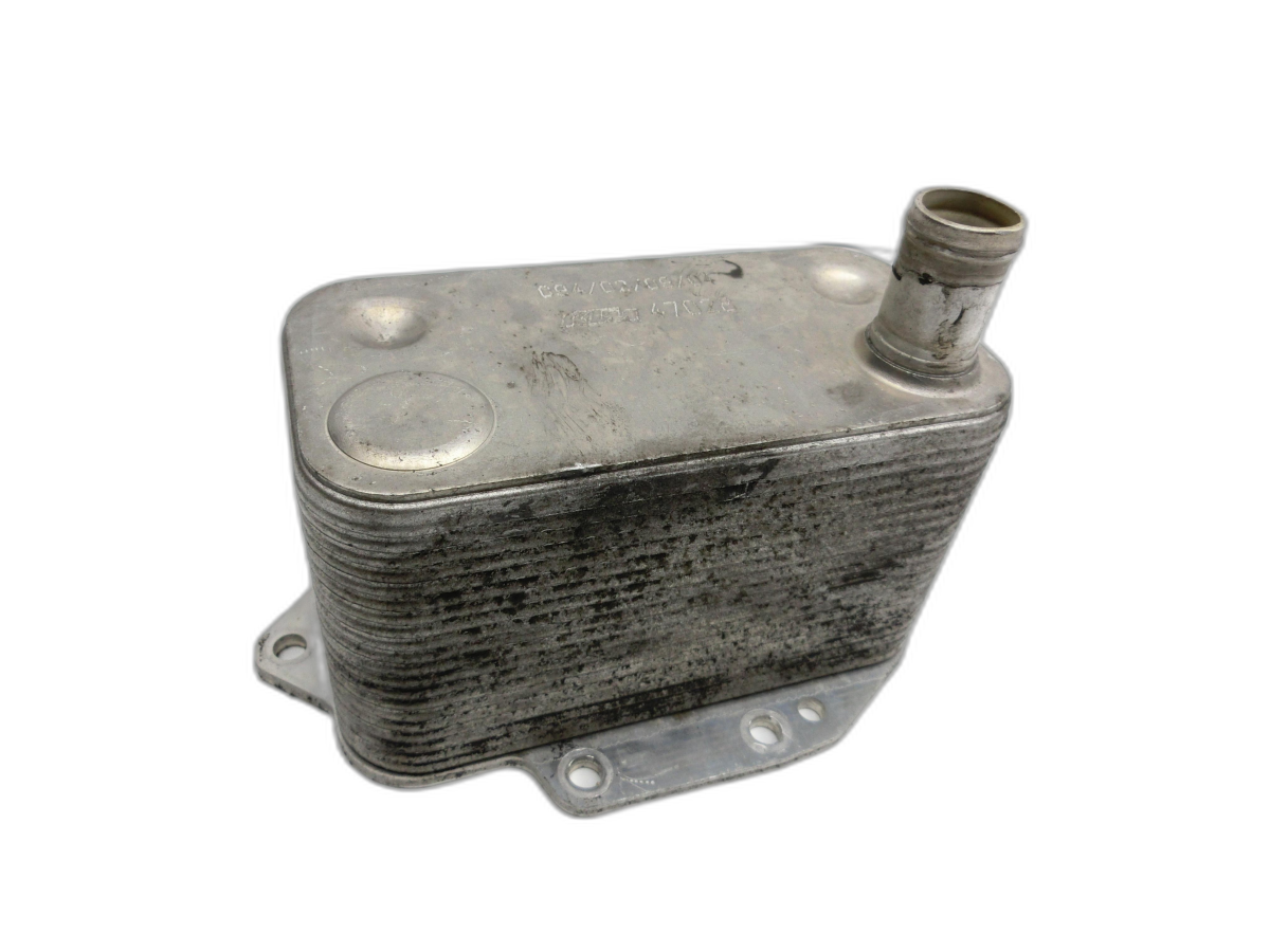 BMW E61 530d 04-07 3,0d 160KW Ölkühler Wärmetauscher  - Bild 1