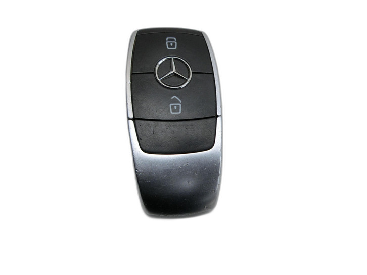 Mercedes W177 A200d 18-22 Lim ZV Schlüssel Funkschlüssel Mercedes W177 A200d 18-22 12.07.2019 A1779052903 gebraucht Bild 1