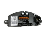 Audi A3 8V 12-16 Widerstand Gebläse Lüfter Gebläseregler Audi A3 8V 12-16 17.06.2014 5Q0907521E F011500105 gebraucht Vorschau 1