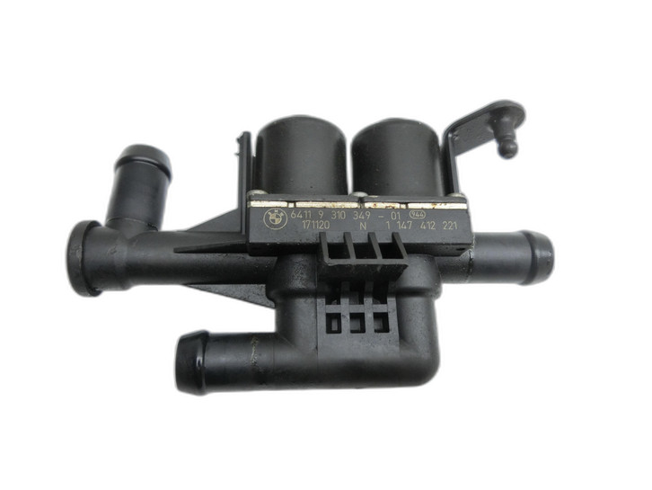 BMW F06 640d 12-18 3,0 230KW Umwelzpumpe Heizung Pumpe BMW F06 640d 12-18 07.02.2018 64219310349 9310349... Bild 1