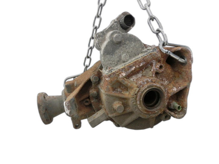 Land Range Rover L322 05-09 Träger für Differential Hinterachse  - Bild 1