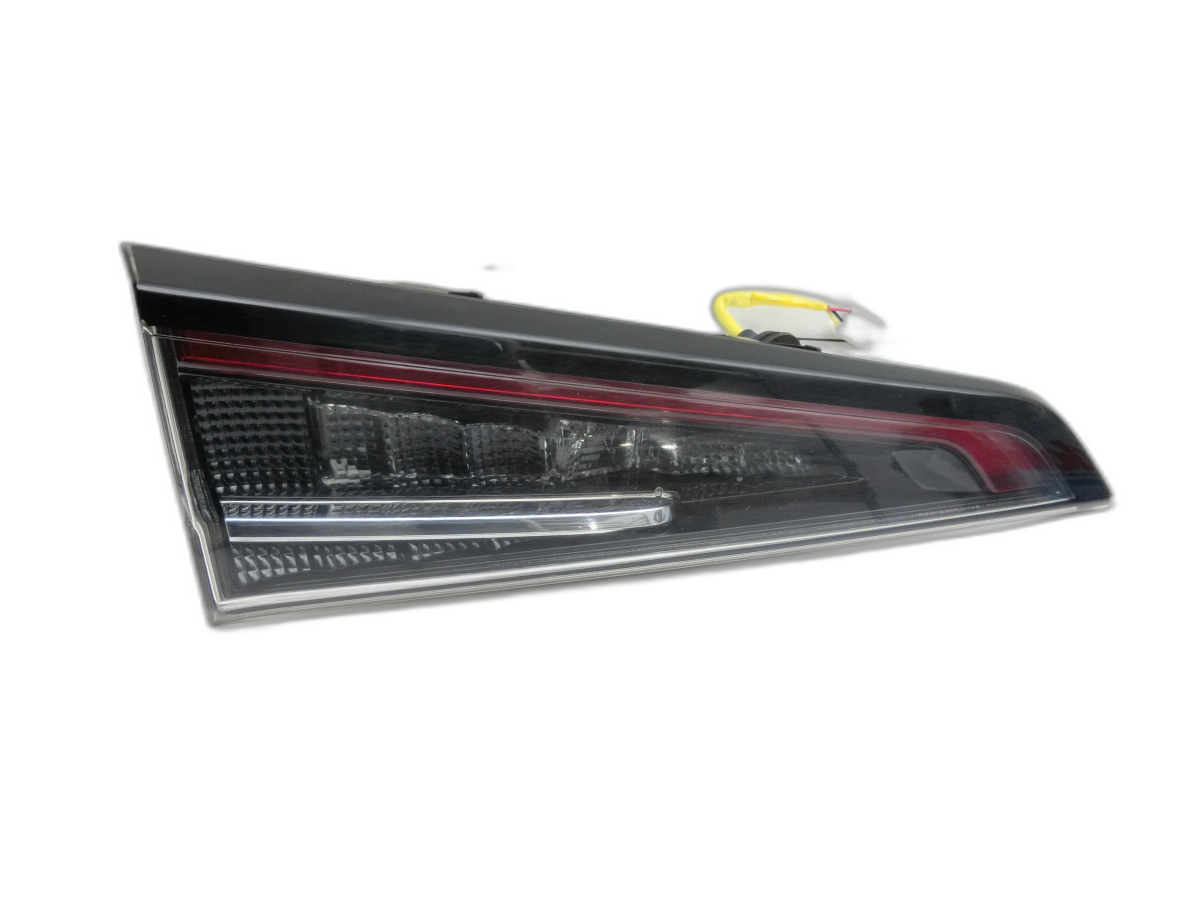 Toyota Corolla E21 19-23 Kombi Rückleuchte Heckleuchte für Klappe Links  - Bild 1