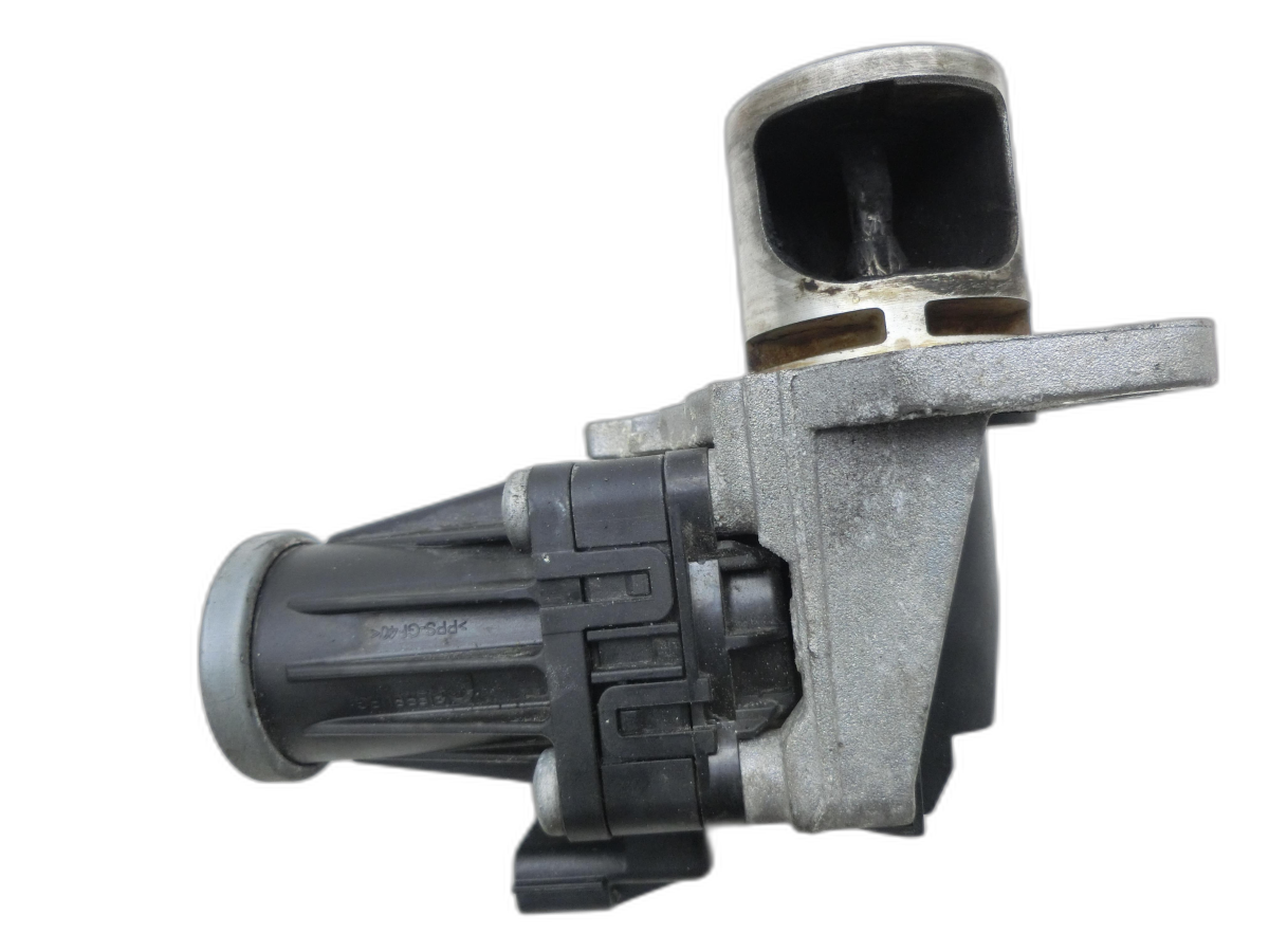 Dacia Sandero II 2 B8 13-17 dCi 1,5 66KW K9K626 Stellmotor für Abgasrückführventil EGR AGR Ventil  - Bild 1