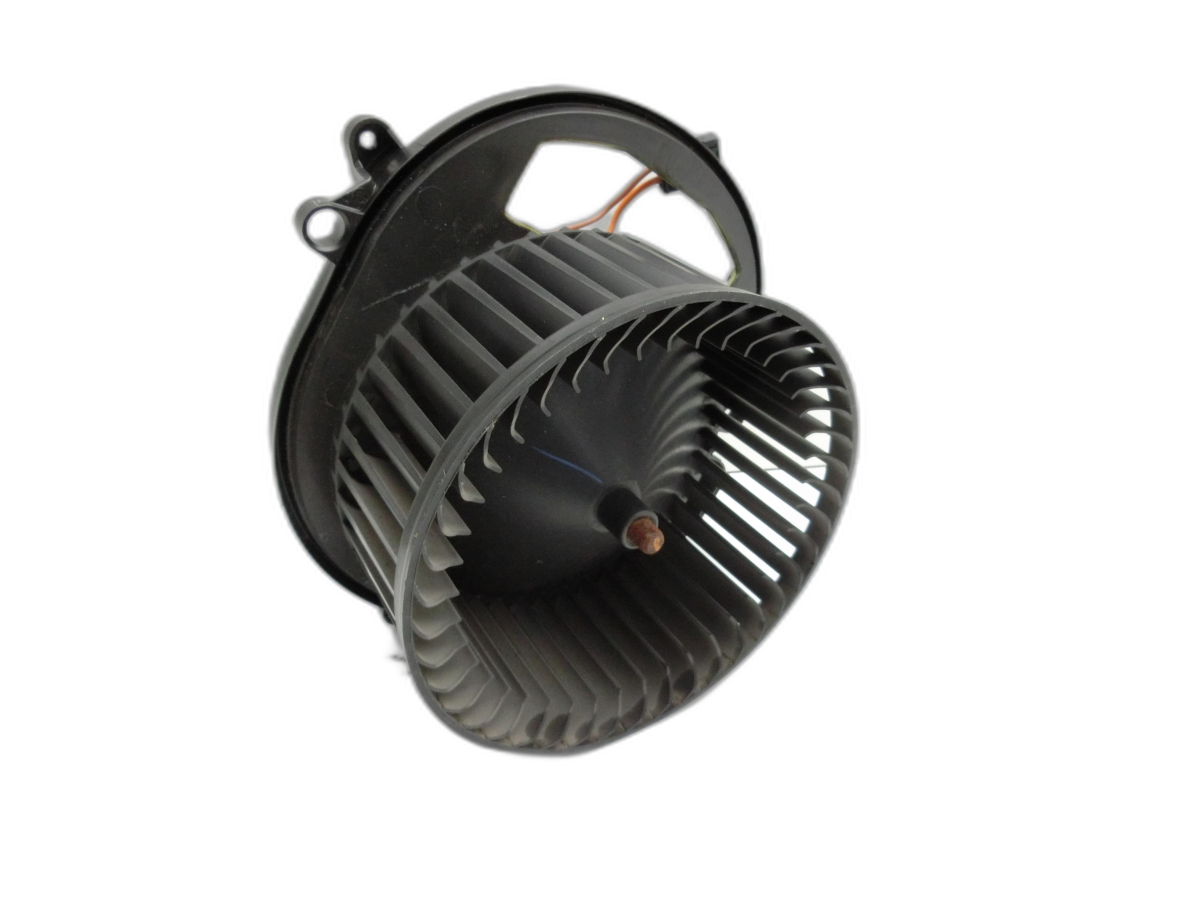 BMW F32 420d 13-17 Gebläsemotor Lüftermotor  - Bild 1