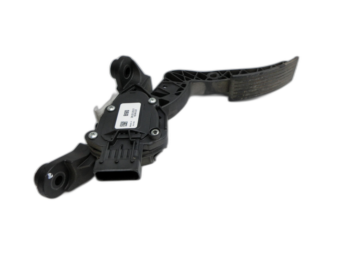 Hyundai I10 II BA 13-19 1,3 64KW Gaswertgeber Gaspedal  - Bild 1