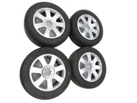 Audi A4 B6 8H 02-05 4 x Kompletträder Aluminiumfelge Winterreifen 215/55R16 5X112 Audi A4 B6 8H 02-05 17.05.2005... Vorschau 1