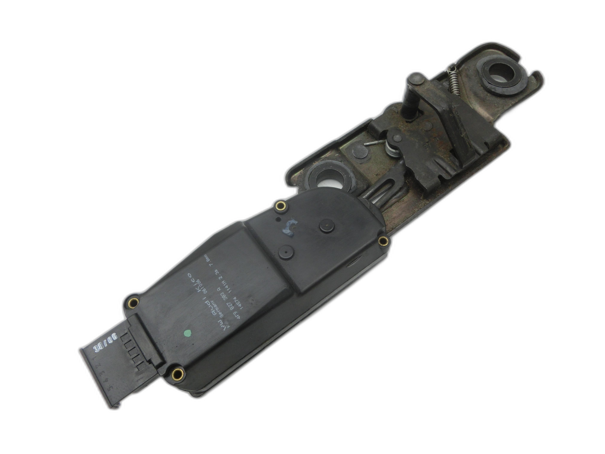 Audi A6 4F C6 04-08 Kombi ZV Stellmotor Zuziehhilfe für Heckklappenschloss  - Bild 1
