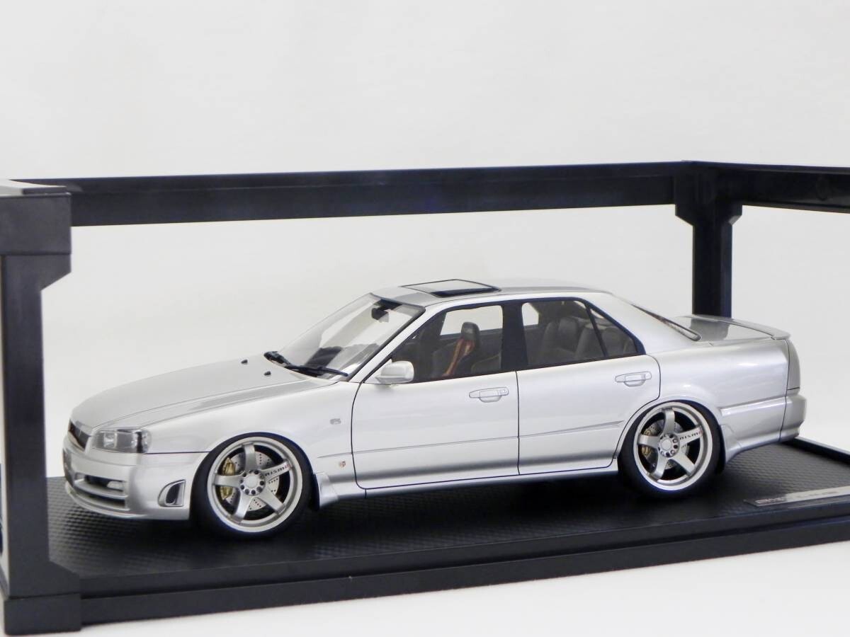 Nissan Skyline 25GT Turbo ER34イグニッションモデル 1/18 Ignition model Nissan Skyline 25GT Turbo (ER34) Silver