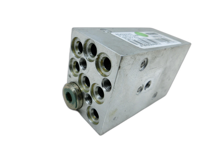 Volvo C70 II 542 05-09 2,4 103KW B5244S5 Ventilblock für Hydraulikpumpe Verdeck  - Bild 1