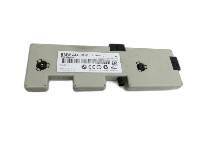 BMW E90 3er 325i 05-08 Antennenverstärker Weiche Antenne  - Bild 1