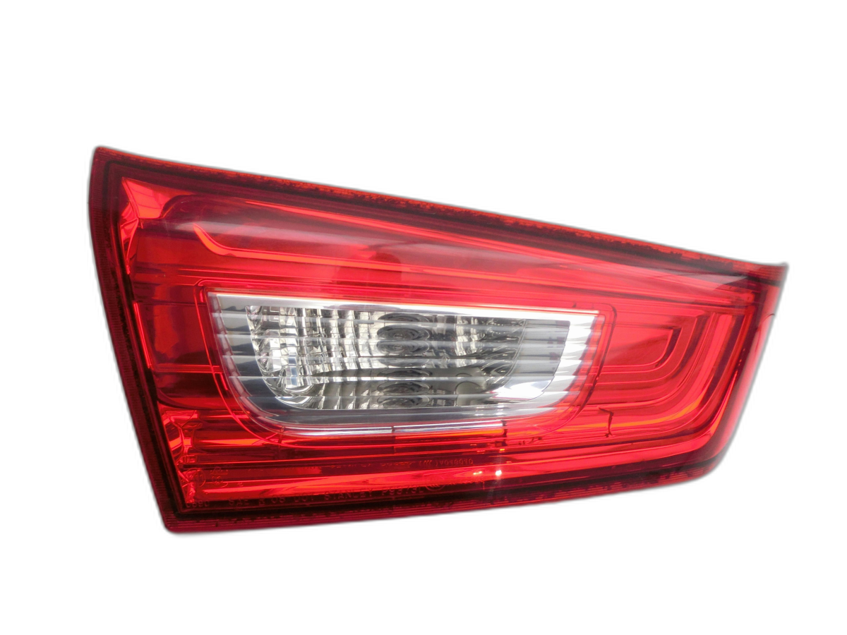 Mitsubishi ASX 12-16  Rückleuchte Heckleuchte für Klappe Innen Links  - Bild 1
