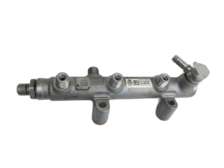 Audi A6 C7 4G 10-14 TDI 3,0 150KW Verteilerrohr für Hochdruck Verteiler Rechts  - Bild 1