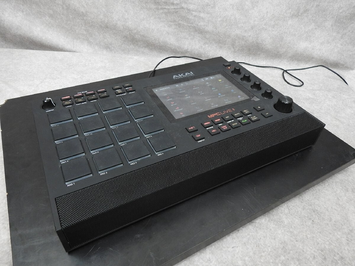 DTM・DAW AKAI MPC LIVE Professional Akai Professional MPC Live Controller | Guitar Center