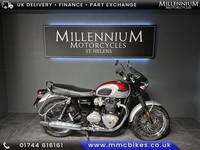 TRIUMPH BONNEVILLE T120.