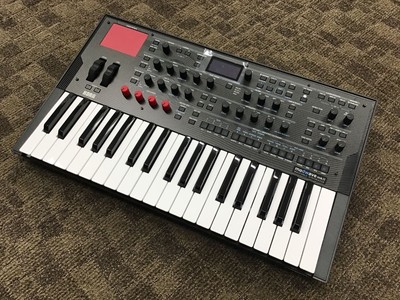 KORG modwave mk2 (mkII) 37 Keyboard Synthesizer WAVETABLE SYNTHESIZER