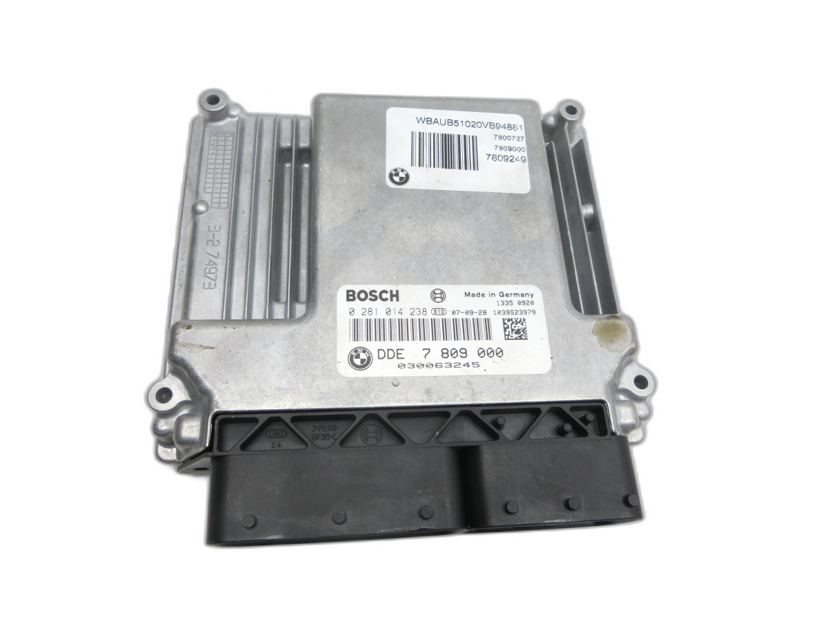 Appareil de commande ECU pour MOTEUR Unité du BMW E81 1er 120d 07-12 - Bild 1