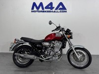 TRIUMPH THUNDERBIRD 900 