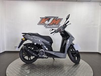 NEW MGB CORAL 125cc Automatic Scooter Learner Legal City Commuter Excellent M...