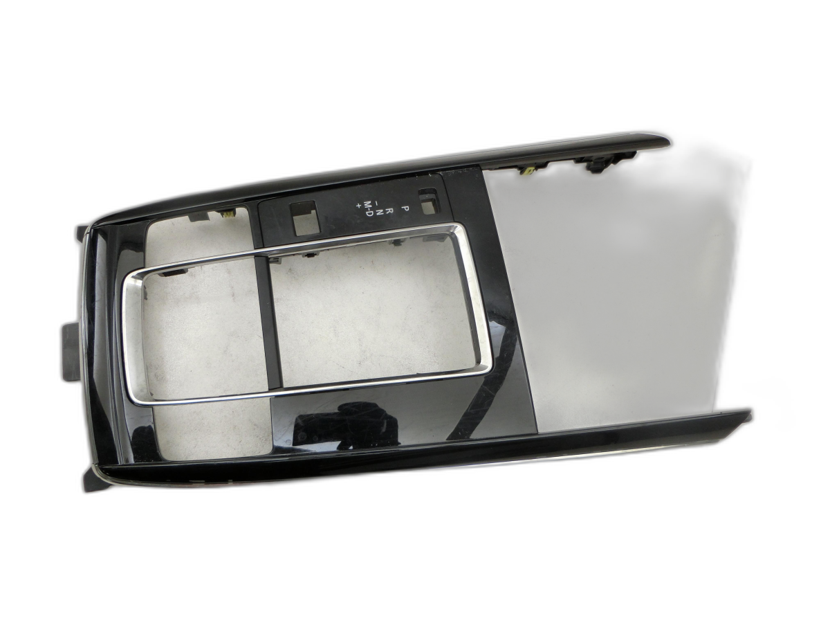 Mazda CX-30 19-24 Blende Einbaurahmen für Mittelkonsole Unten  - Bild 1