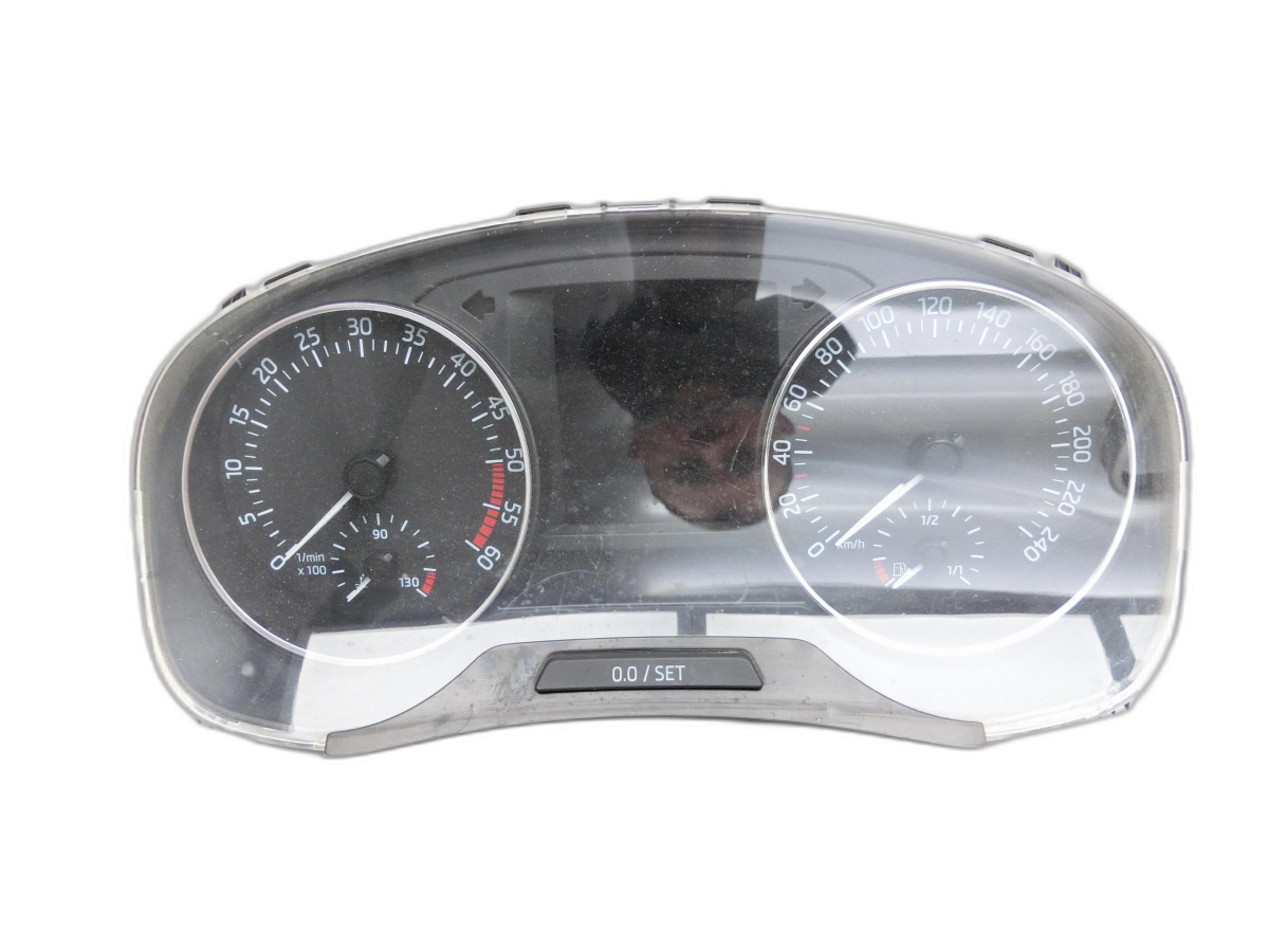 Skoda Rapid HN3 14-19 TDI 1,4 66KW Kombiinstrument Tacho  - Bild 1