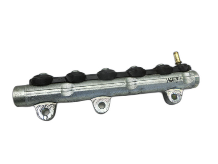 Renault Trafic II 06-14 dCi 90 2,0 66KW Verteilerrohr für Hochdruck Verteiler  - Bild 1