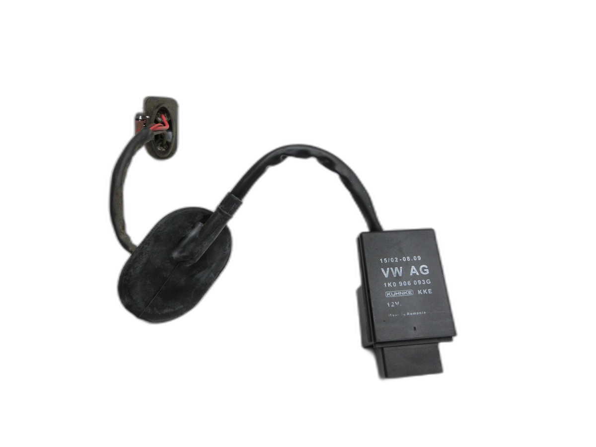 Control Unit ECU module for Fuel Pump VW Polo V 6R 14-17 - Bild 1