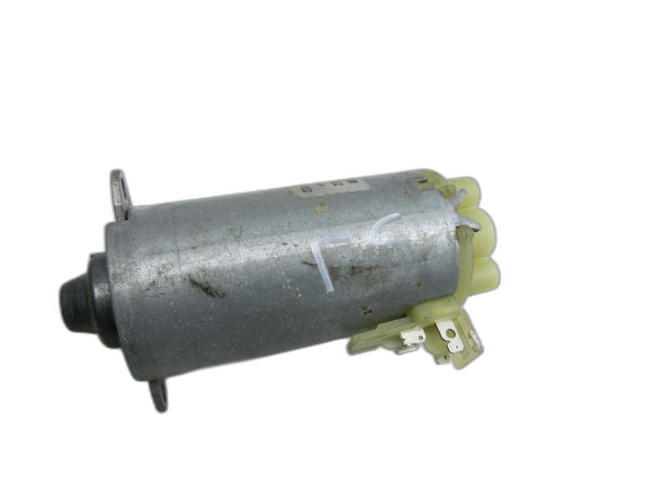 Skoda Superb 3T 13-15 Stellmotor für Sitzverstellung Fahrersitz Links Vorne  - Bild 1