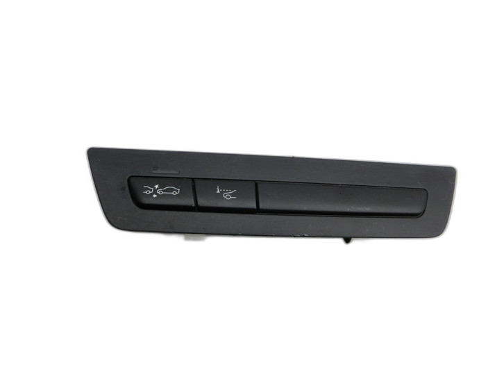 BMW F11 525d 10-14 Schalter Spurhalteassistent Assistenzsysteme HUD BMW F11 525d 10-14 04.04.2013 9220049... Bild 1