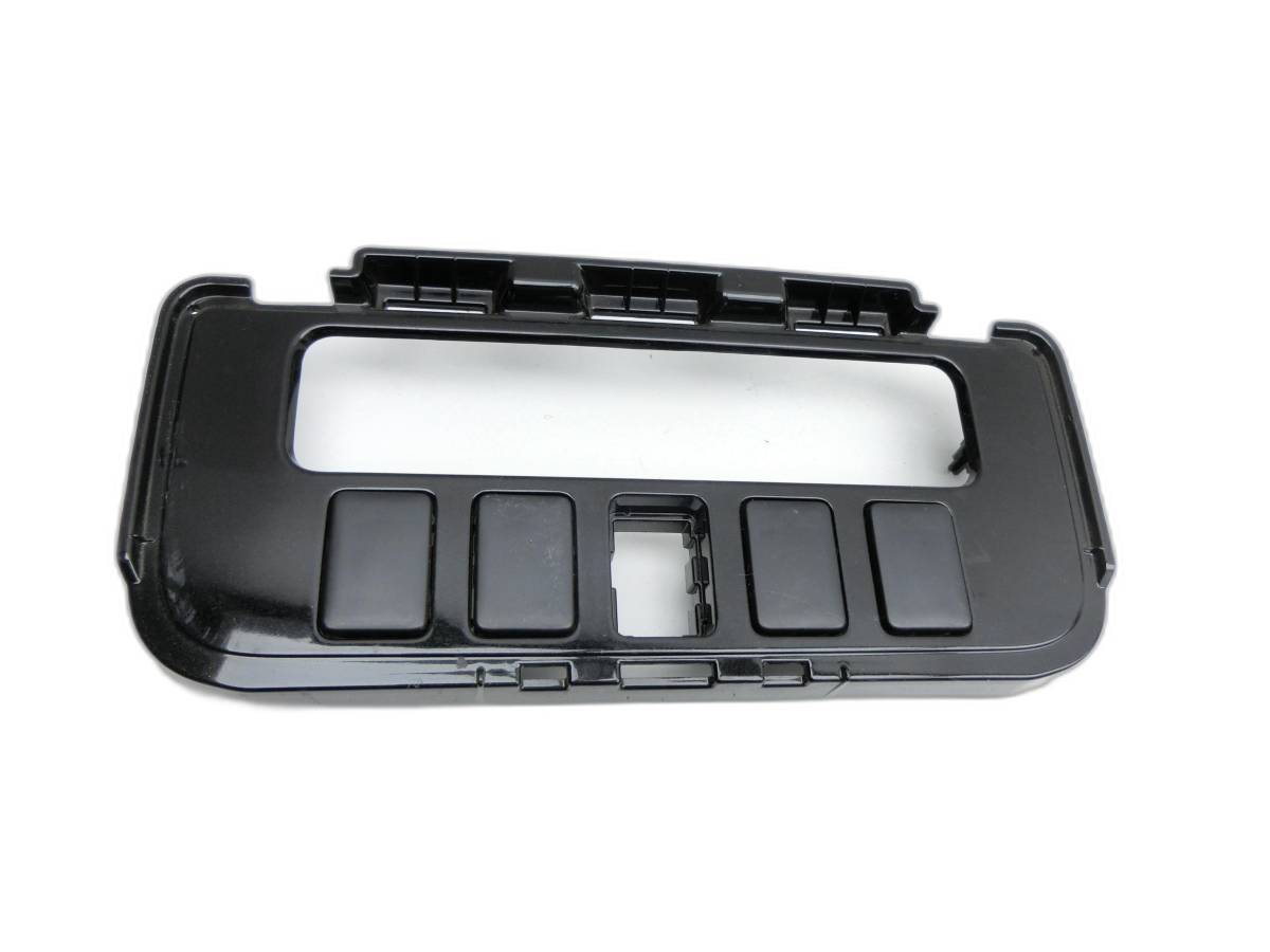 Mitsubishi Outlander III Blende Verkleidung DHL  - Bild 1