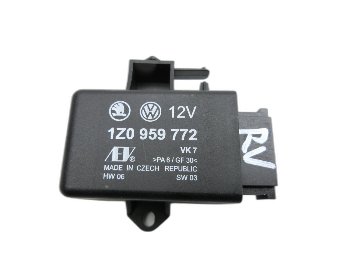 Skoda Octavia II 1Z RS Steuergerät ECU Modul Sg für Sitzheizung Rechts Vorne  - Bild 1