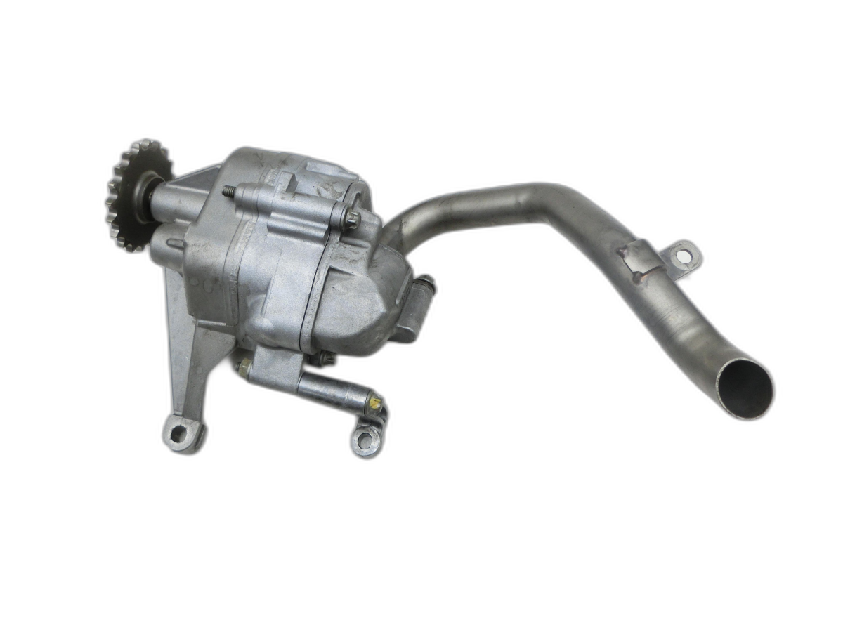 Mercedes W204 S204 C220 07-14 CDI 2,2 125KW 646811 Ölpumpe  - Bild 1