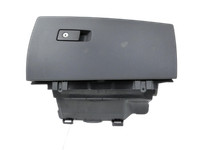 Volvo V70 135 07-13 Handschuhfach Handschuhkasten Volvo V70 135 07-13 17.06.2010 39807244 gebraucht Vorschau 1