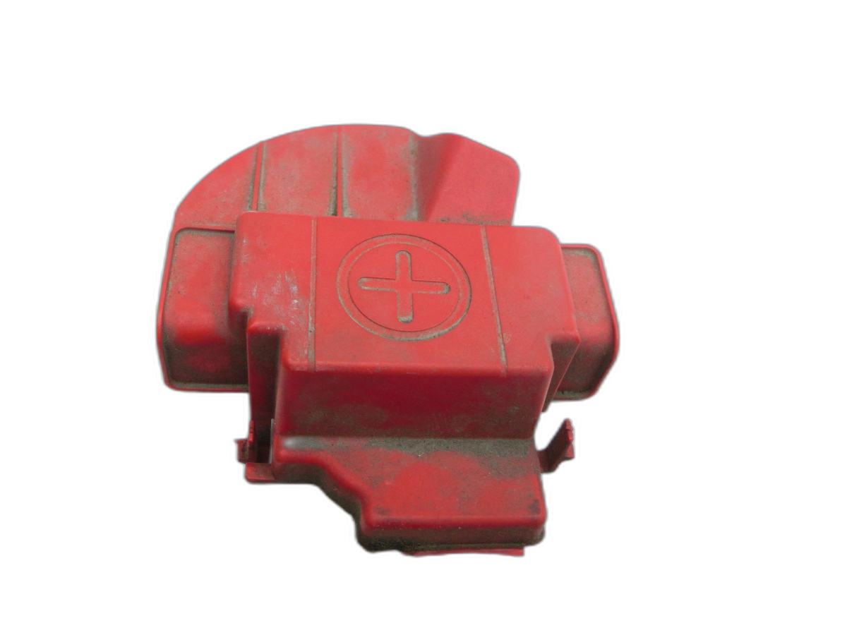 Dacia Logan II 12-18  Blende Abdeckung für Batteriefremdstartpunkt Plus  - Bild 1