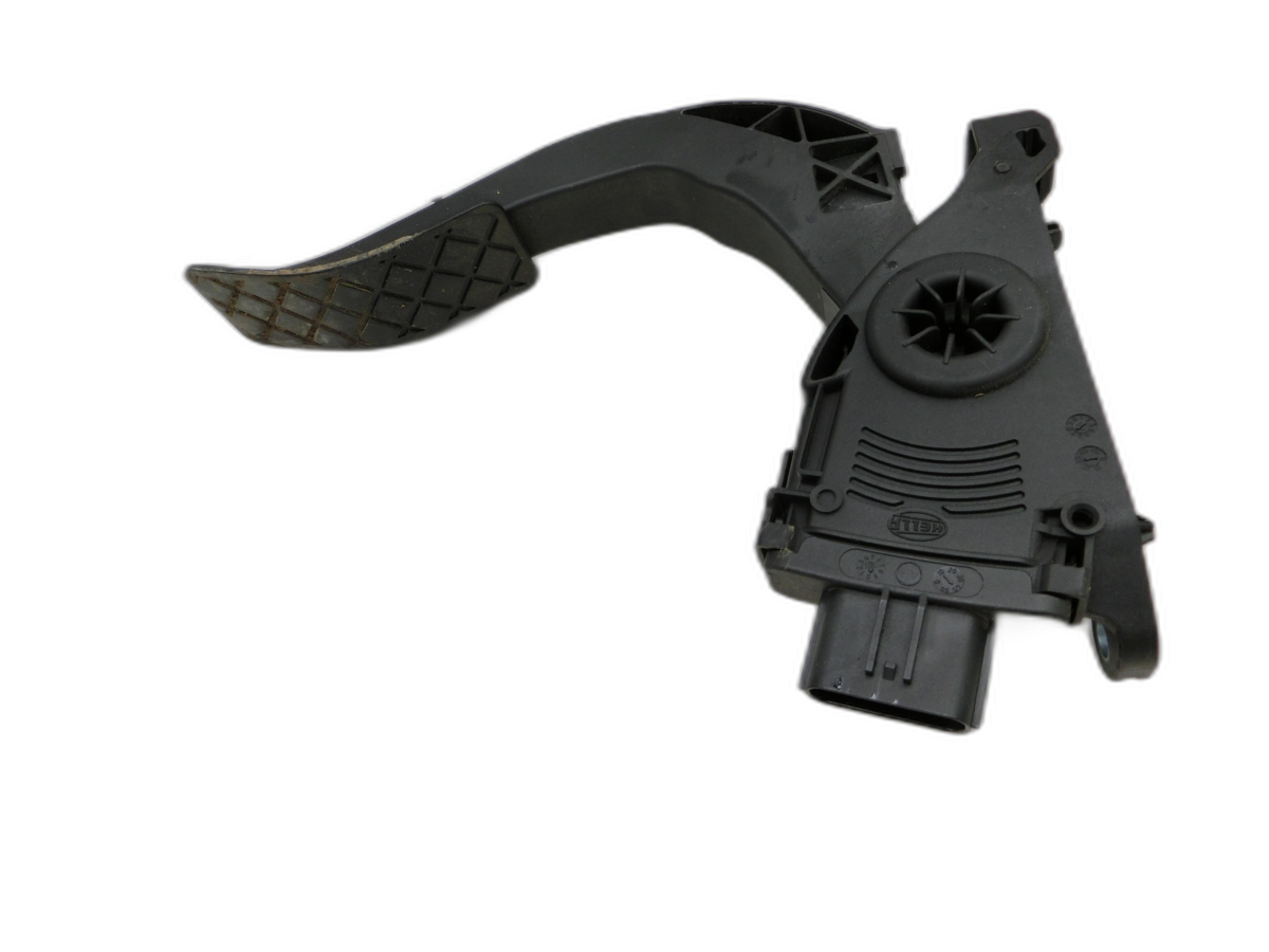 Audi A4 8K B8 07-11 TDI 2,0 105KW Gaswertgeber Gaspedal  - Bild 1