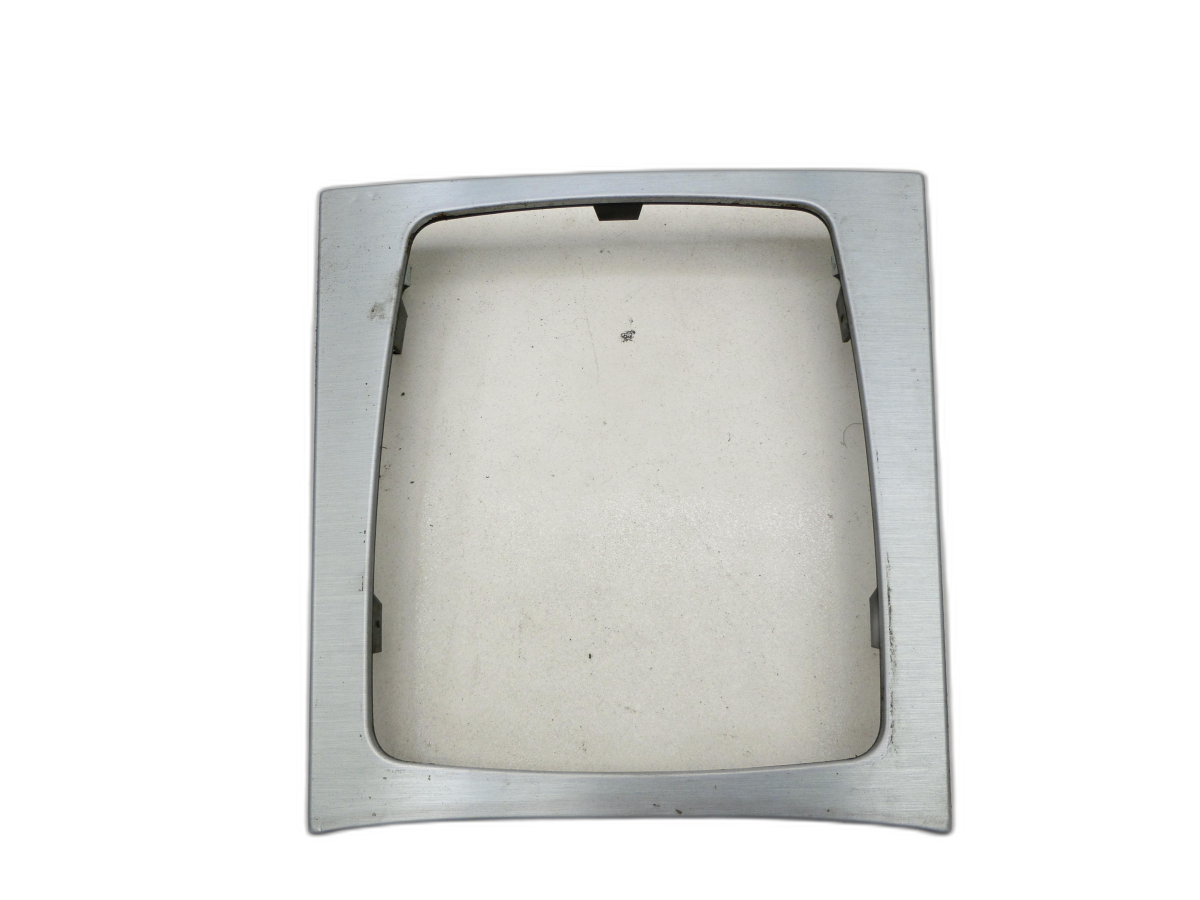 Mercedes W204 S204 C220 07-14 Blende Einbaurahmen  - Bild 1