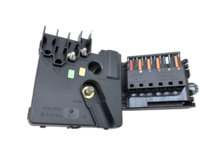 Mercedes S211 W211 E320 02-06 3,2 165KW Batteriestützpunkt Sicherungen  - Bild 1