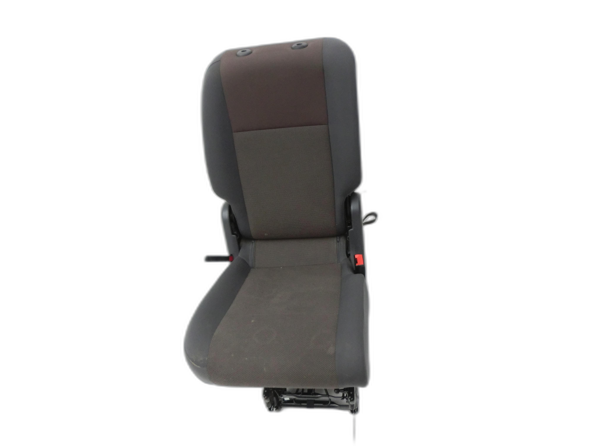 VW Caddy III 2K 10-15 Sitz Rechts Hinten  - Bild 1