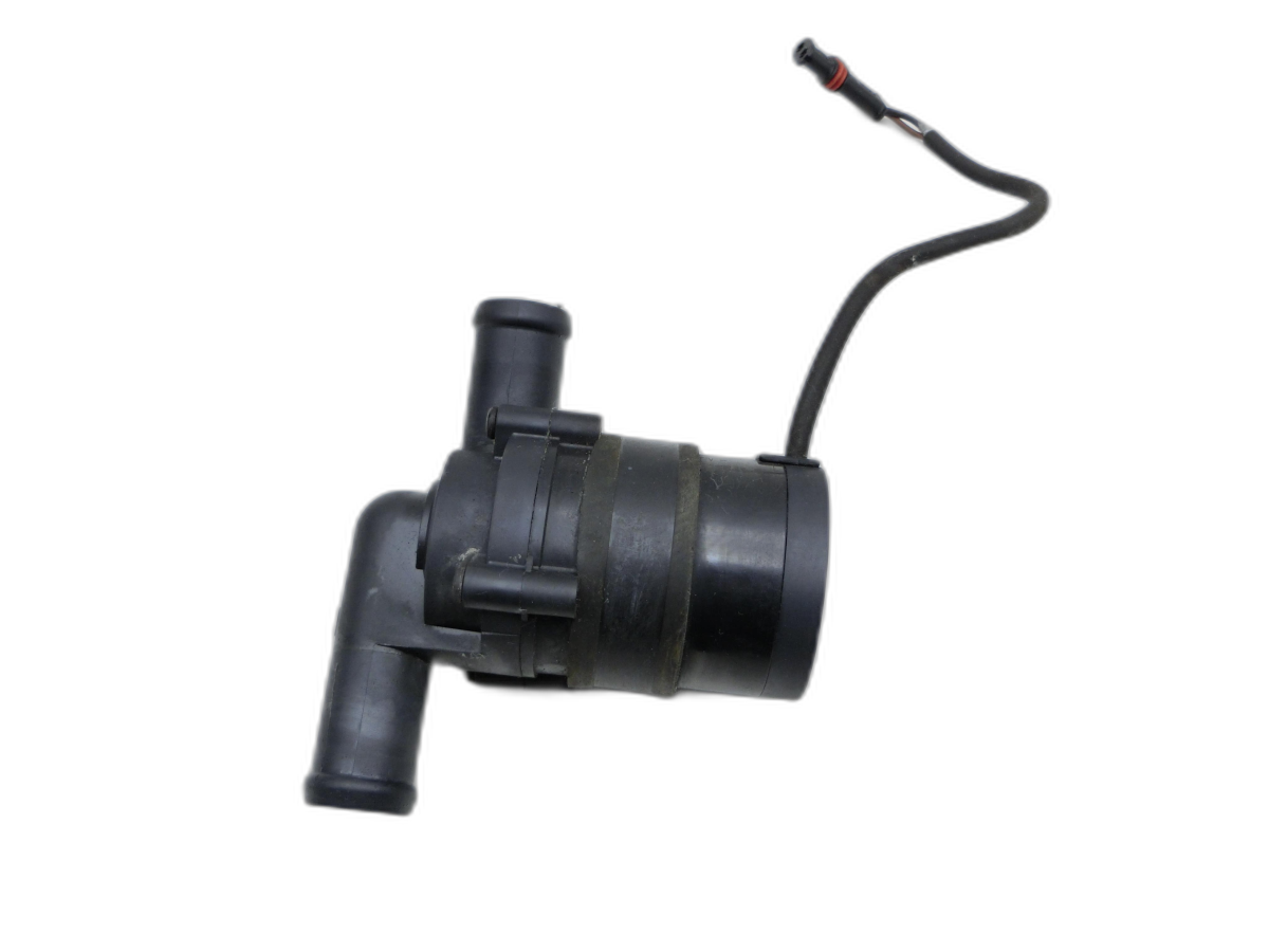 BMW 7er E65 730d 02-05 3,0D 160KW Wasserpumpe Pumpe Zusatzwasserpumpe  - Bild 1