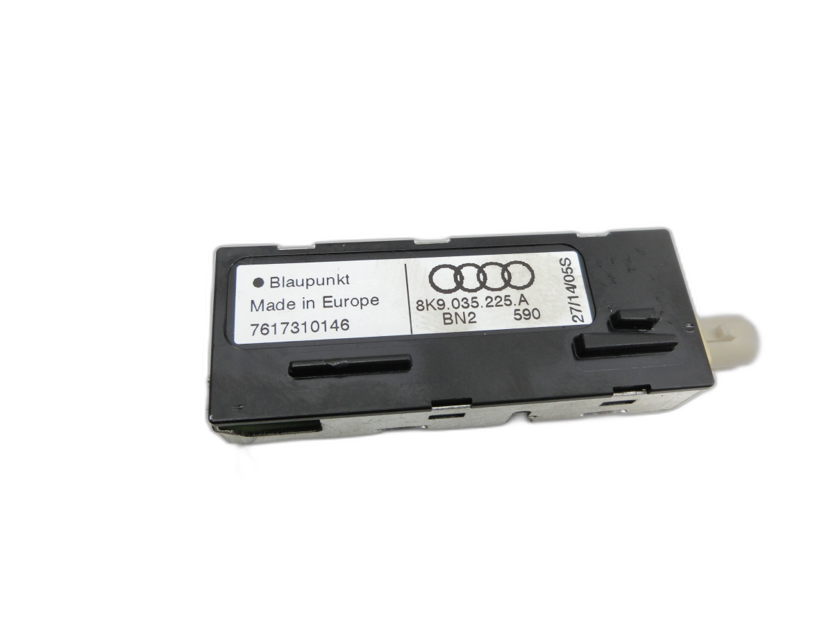 Audi A4 8K B8 11-15 Antennenverstärker Weiche Antenne  - Bild 1