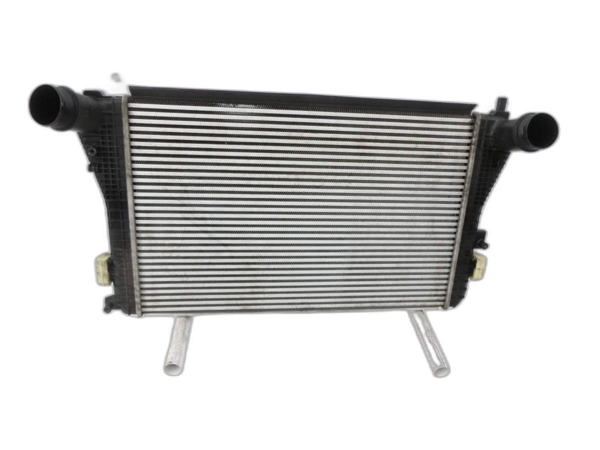 VW Passat 3C B7 10-15 TDI 2,0 103KW Ladeluftkühler Kühler  - Bild 1