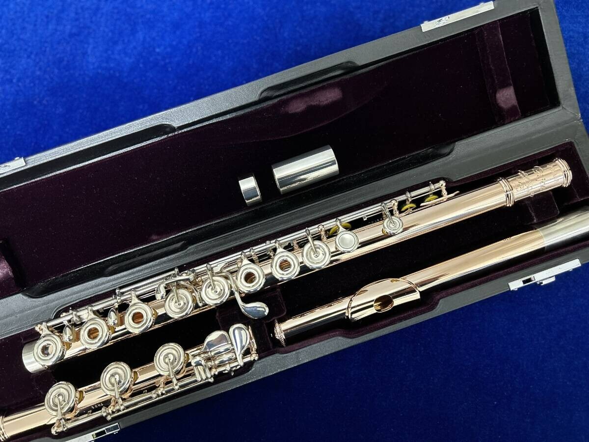 フルート YAMAHA 400/300/200 Series - Overview - Flutes - Brass & Woodwinds