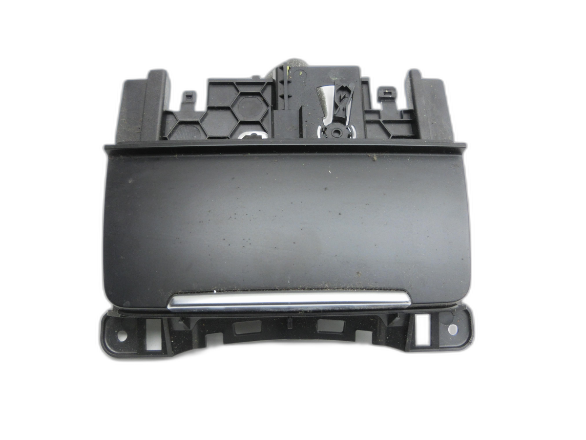 Audi A5 8T Sportback 11-16 Aschenbecher Ascher mit Zigarettenanzünder  - Bild 1
